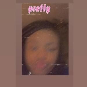 Meet your Posher, Elissa